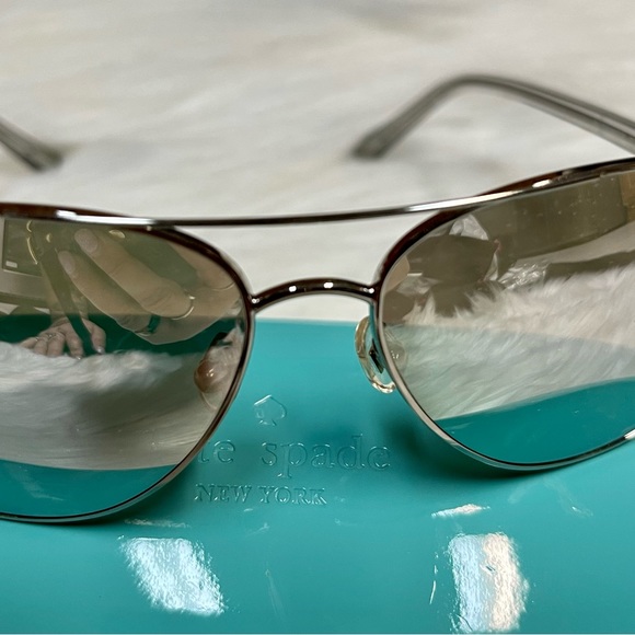KATE SPADE ♠️ AVIATOR SILVER FRAME SUNGLASSES NEW IN ORIGINAL BOX - Picture 5 of 16